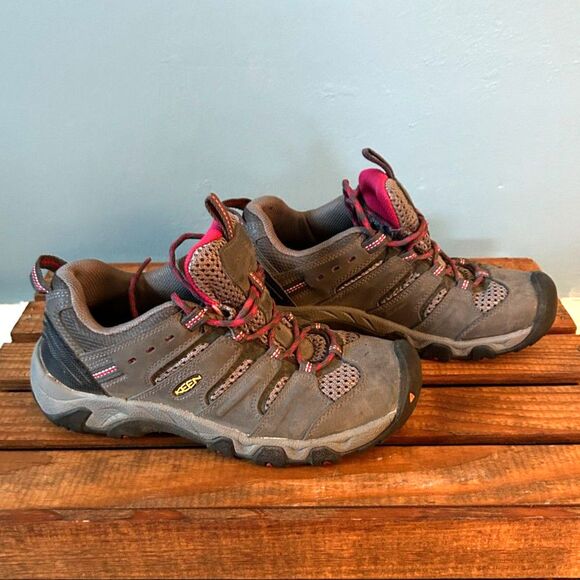 Keen women's lace up gray with pink hiking sneakers size 6.5 - Picture 3 of 5